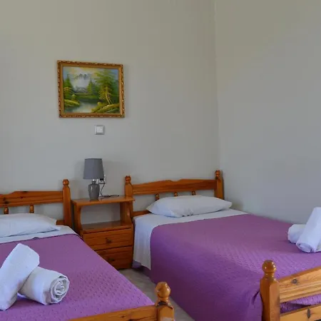 Billy's Πανσιόν Μωραΐτικα