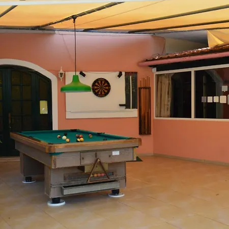 Billy's Πανσιόν 3*