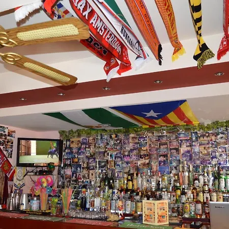 Billy's 3* Μωραΐτικα